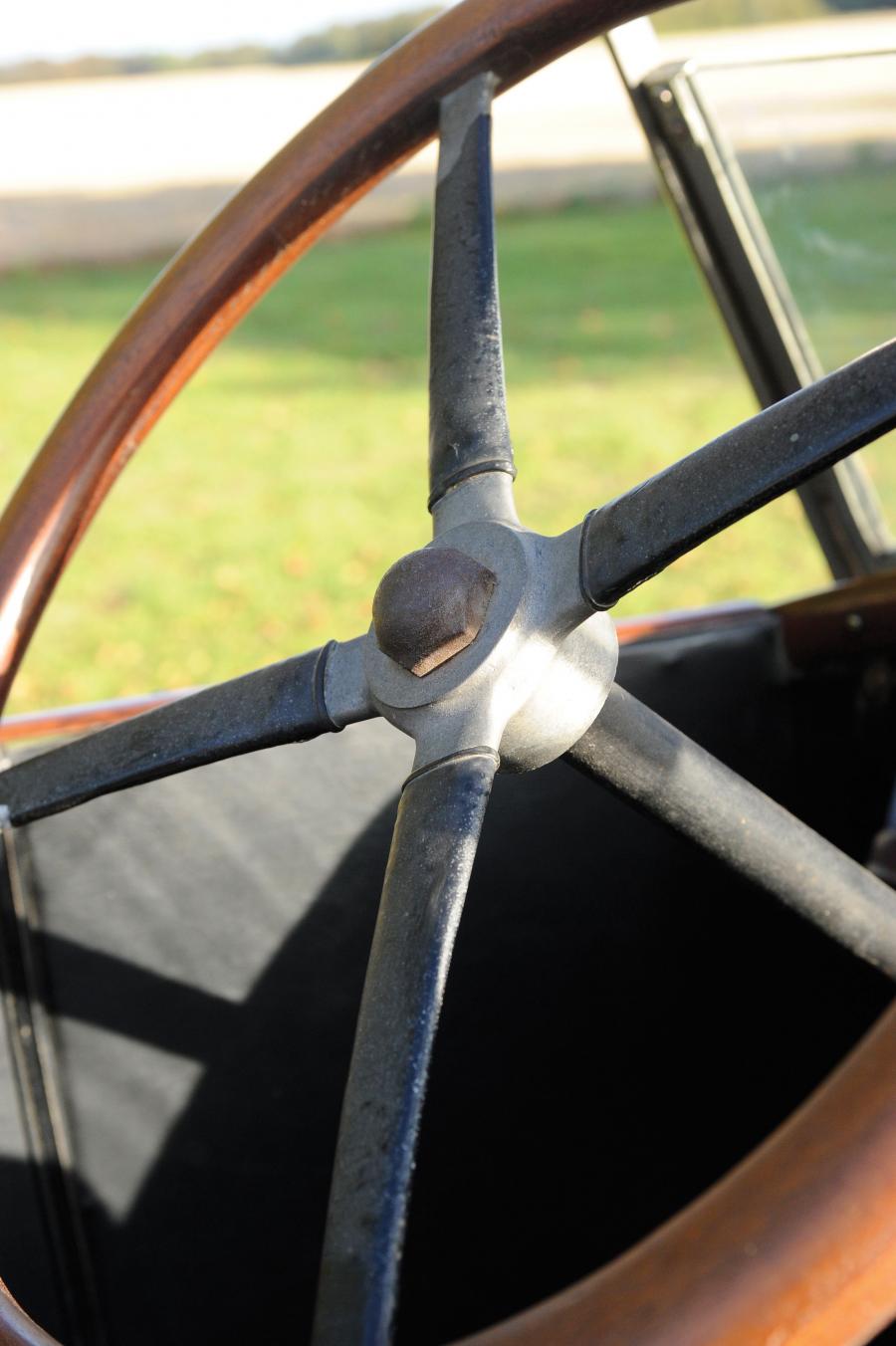  Renault NN Four-Seater 1922 года  (фото 7 из 30)